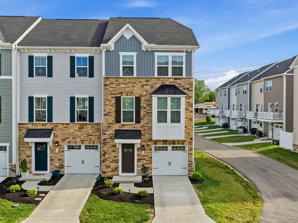 22 Wentworth Ln, Cincinnati, OH 45236