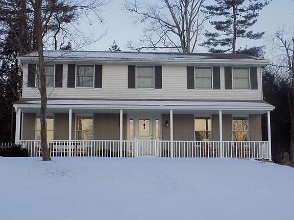 3rd image of 258 Mary Dr