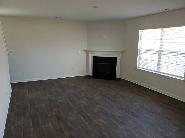 508 Elmwood Pond Ct — Photo 15