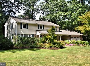 303 Shady Nook Rd, Harleysville, PA 19438