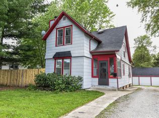 1007 S 4th St, Aurora, IL 60505