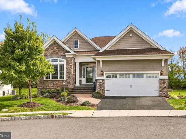 4611 Spencer Dr, Schwenksville, PA 19473