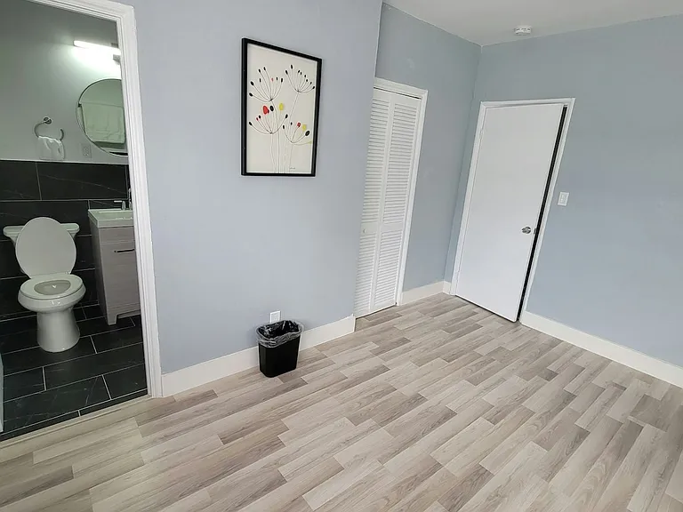 2215 N 20th Ave #2215 — Photo 11