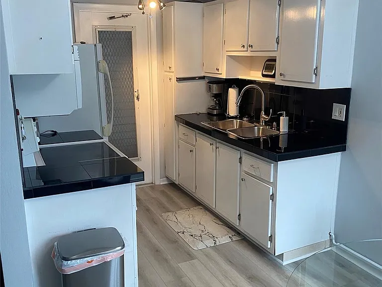 224 Hibiscus Ave #253 — Photo 9