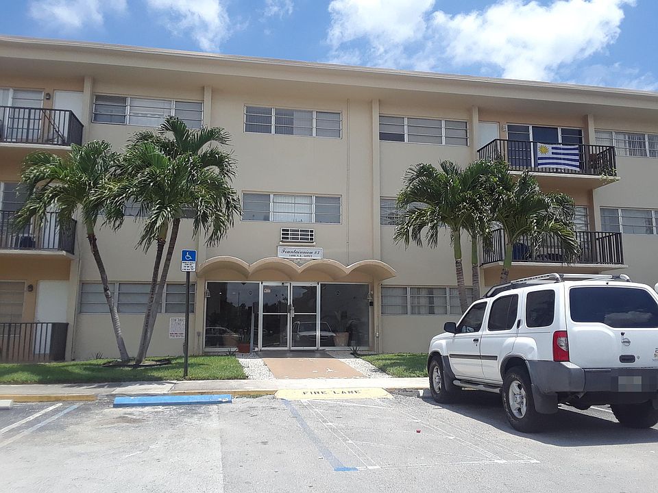 1st image of 1400 NE 169th St APT 212