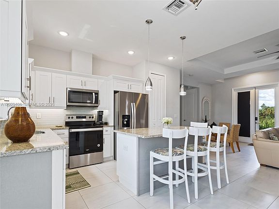 5th image of 490 37th Ave NW
