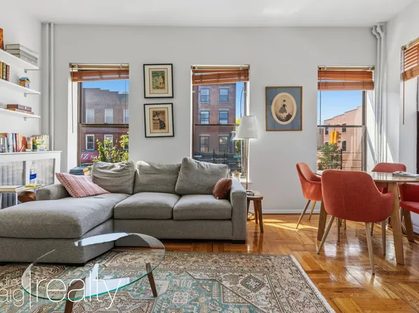 312 De Graw Street image 1 of 15