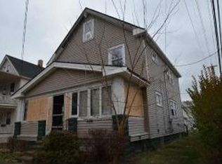 4043 Valley Rd, Cleveland, OH 44109