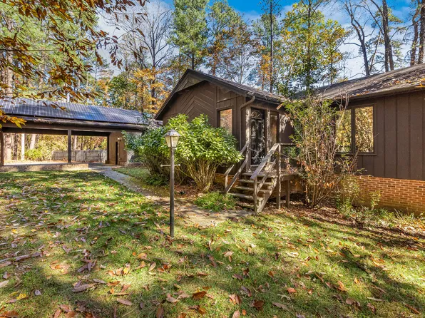 3028 Ethan Ln, Raleigh, NC 27613