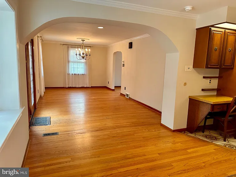 2432 W Chester Pike — Photo 15