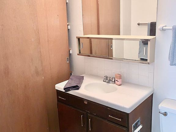 5th image of 2580 N Oakland Ave APT 305