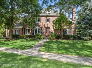 690 Wingate Rd, Glen Ellyn, IL 60137