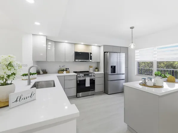 1300 SW 125th Ave APT 306K, Hollywood, FL 33027