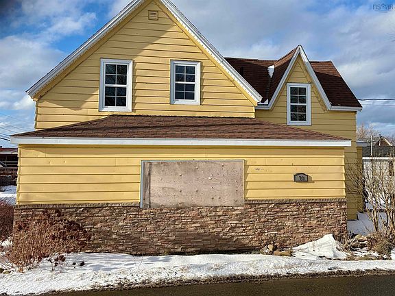 3rd image of 73 Church St