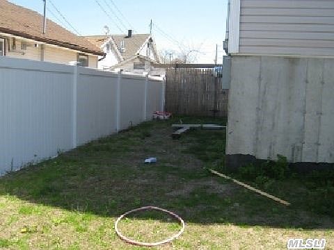 2nd image of 212 Beach 3rd St