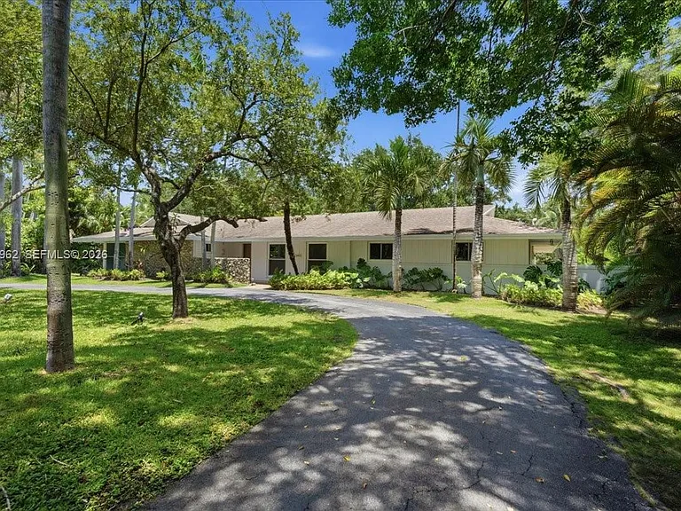 12365 SW 60th Ct — Photo 2