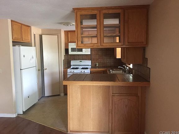 3rd image of 892 Morado Cir
