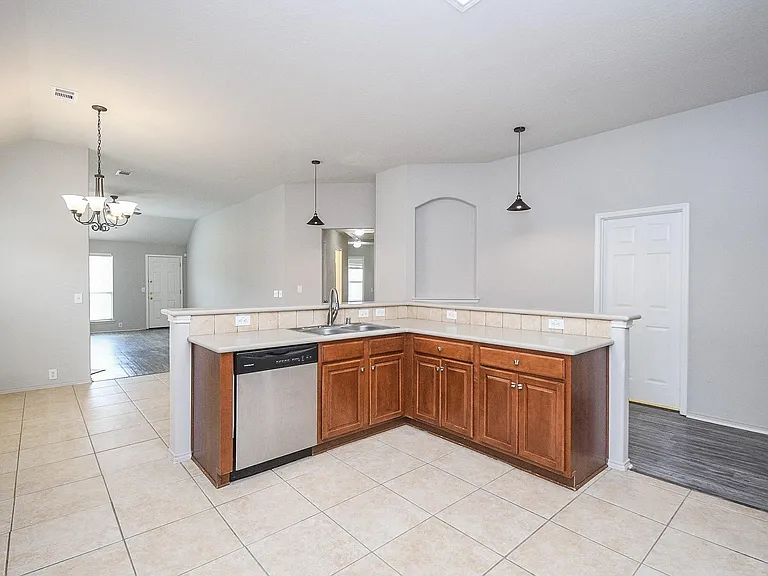 30406 Mesa Valley Dr — Photo 5