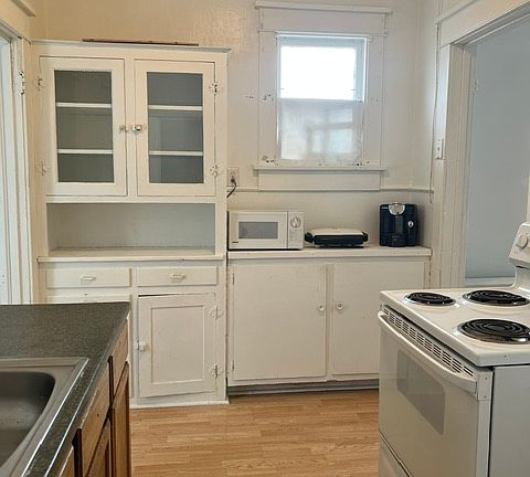 5th image of 516 4th St #4