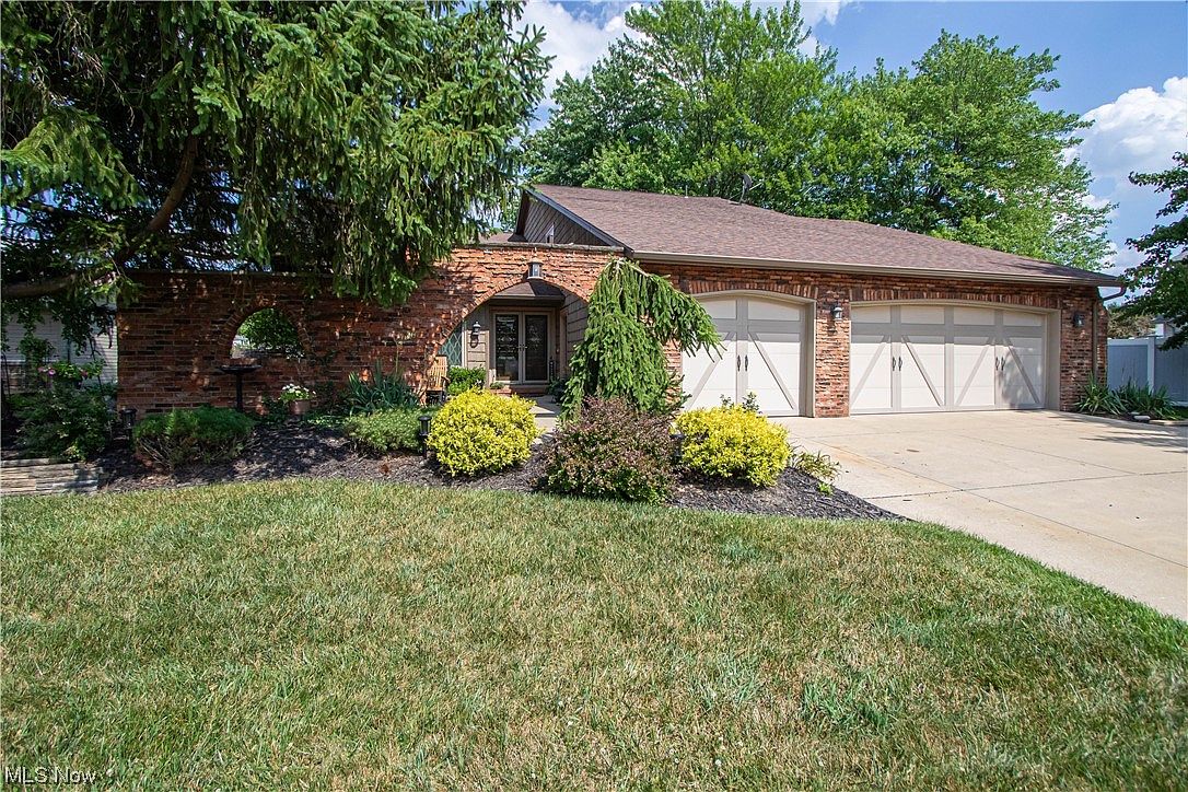 16920 Rabbit Run Dr, Strongsville, OH 44136 Zillow