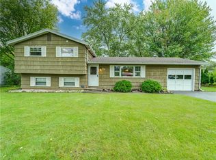 104 Armbruster Rd, Rochester, NY 14623
