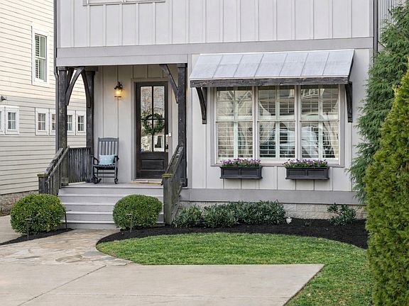 3rd image of 1489A Woodmont Blvd