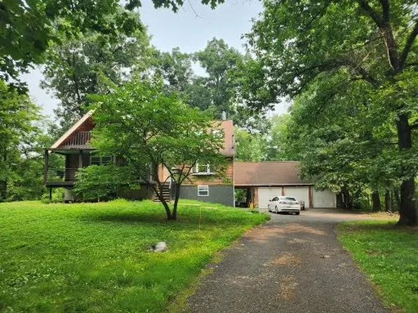 64 Lasher Ave, Germantown, NY 12526