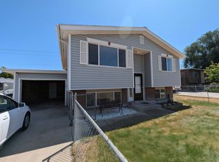 1545 W Barbara Cir, West Jordan, UT 84084
