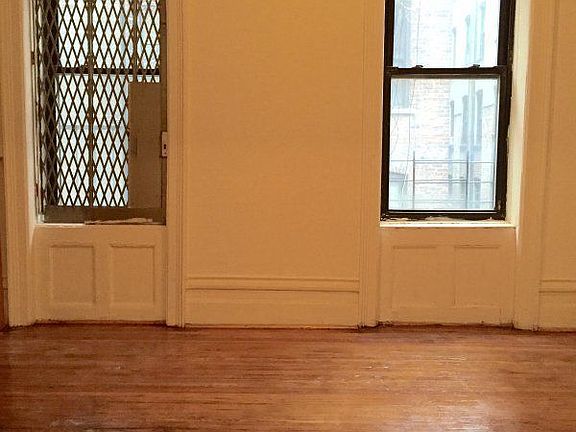 4th image of 526 W 161st St APT 3