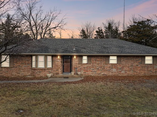 611 W Maple St, Drumright, OK 74030