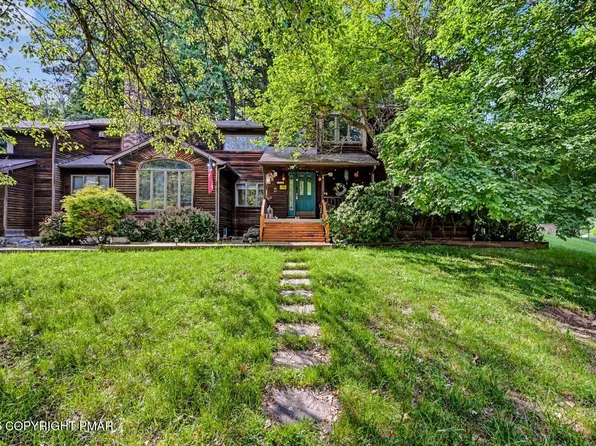236 Secor Ave, East Stroudsburg, PA 18301