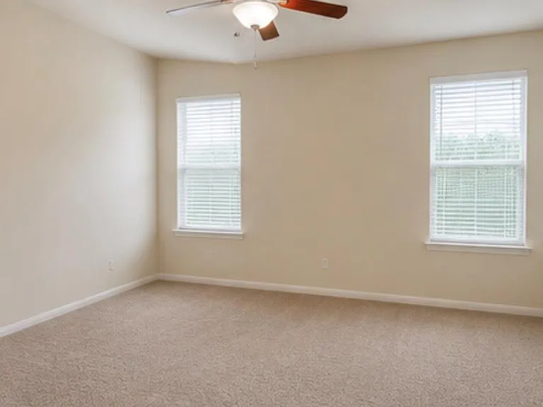 1522 Heartwood Dr — Photo 5