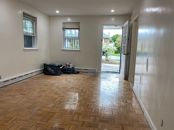 3rd image of 15167 27th Ave