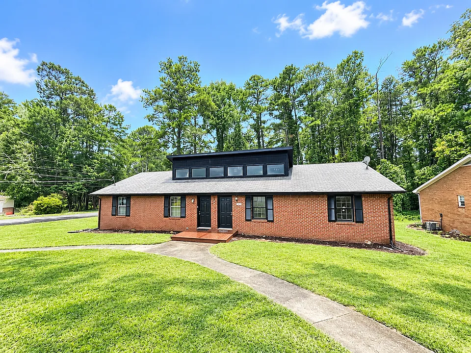 423 Charleston Ln #423