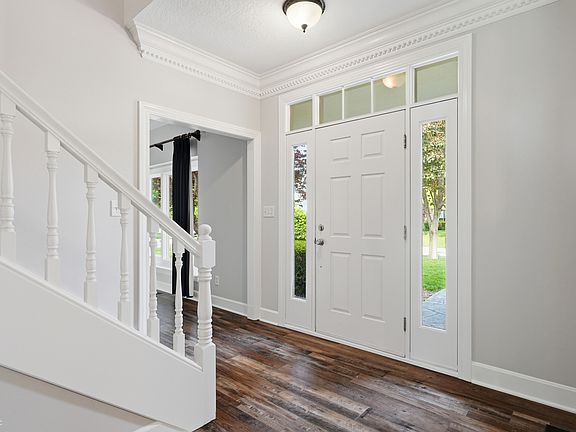5th image of 14844 Admiral Way North Dr