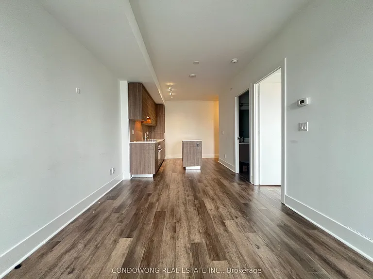 200 Bloor St W #1407 — Photo 3