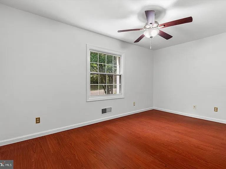8123 Kingsway Ct #268 — Photo 18