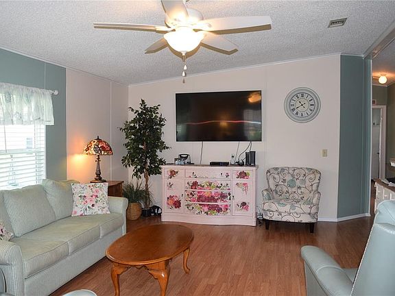 2nd image of 37530 POCO AVENUE