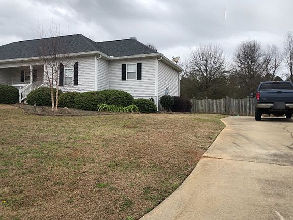3rd image of 111 Eastwick Dr