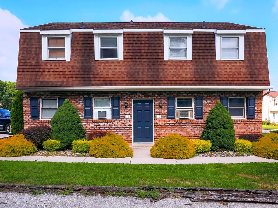 158 Bowman Rd #12B
