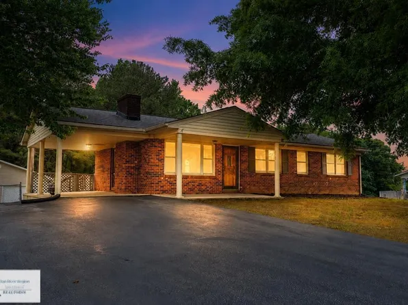 407 Jeanette Dr, Danville, VA 24540
