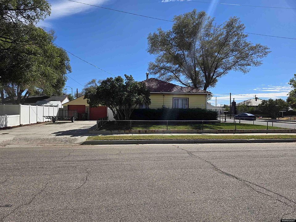 1st image of 1102 9th St