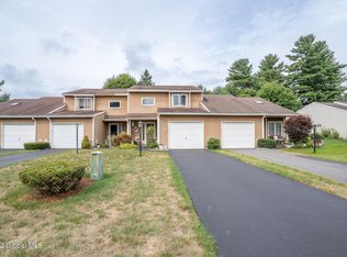 2048 Rosedale Way, Schenectady, NY 12303