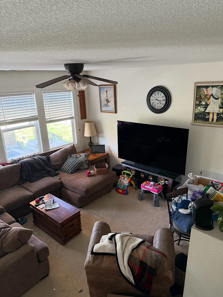 Building Photo - 28221 Somerset Ct