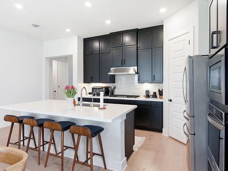 7712 Ellas Inlet Dr — Photo 8