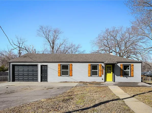 3010 N 73rd Pl, Kansas City, KS 66109