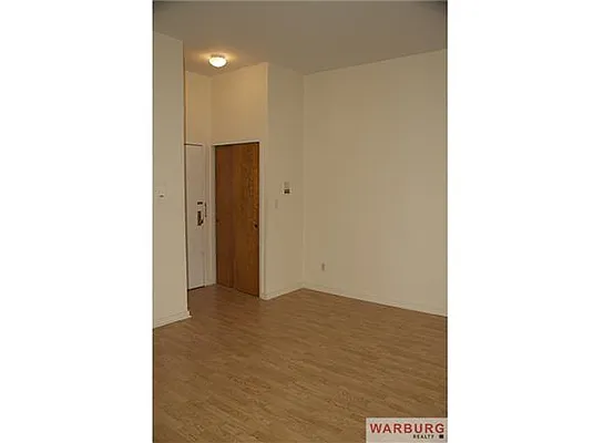 Rented by Warburg | media 2