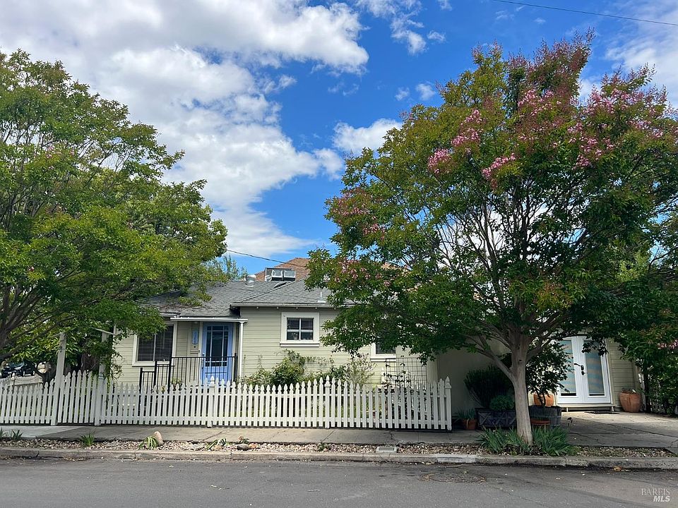 Napa G St