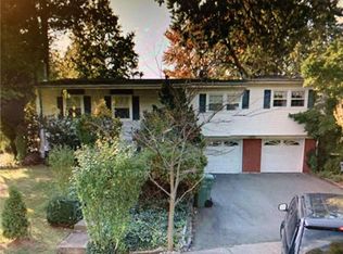 51 Harmon Rd, Edison, NJ 08837