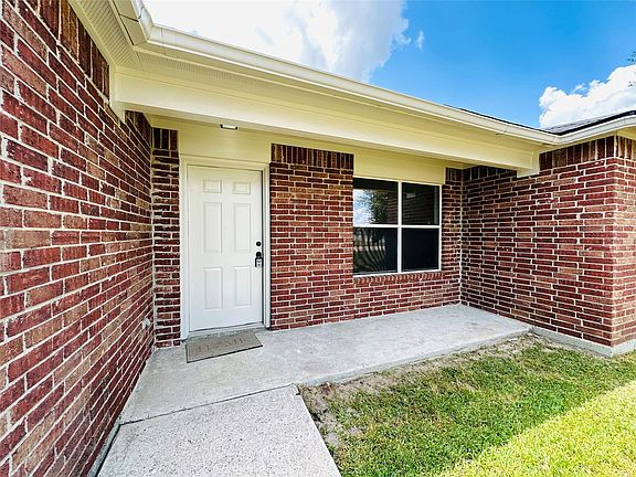 4th image of 16232 Sun View Ln